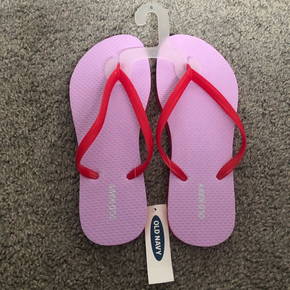 Old Navy flip-flops - Picture 2 of 3
